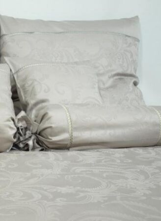 Pościel bawełniana haftowana i koronkowa