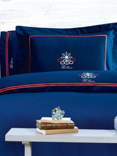 Ekskluzywna pościel na prezent Tivolyo Navy blue marinistyczna z haftem