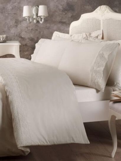 Ekskluzywna pościel na prezent Tivolyo Arian beige z koronką